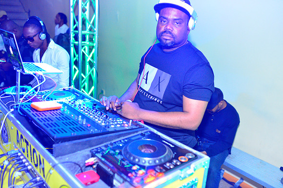 _DSC8353 copy